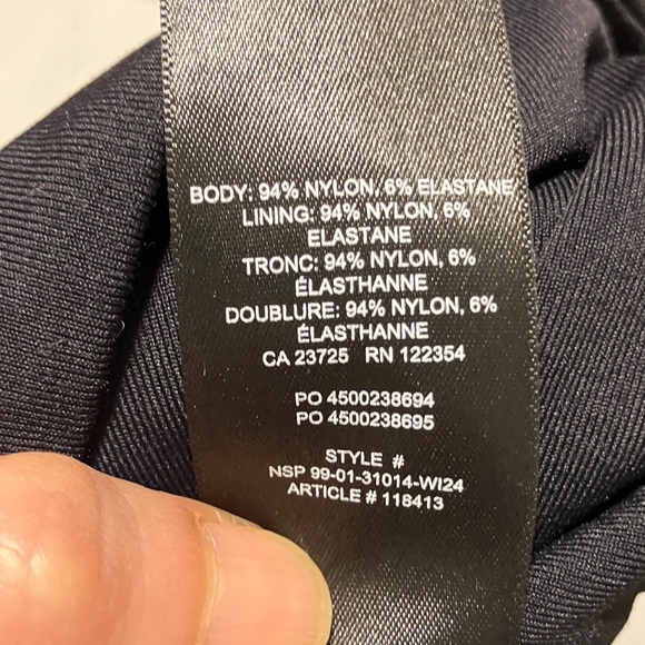 Aritzia Black Long Sleeve Contour top size XL - Picture 7 of 7